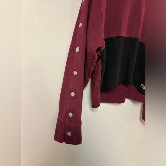 Victoria Secret Pink long sleeve sweater - Picture 5 of 5
